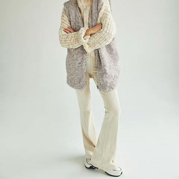 Free People - Slim Pull-On Velvet Flare Pants - Picture 11 of 13